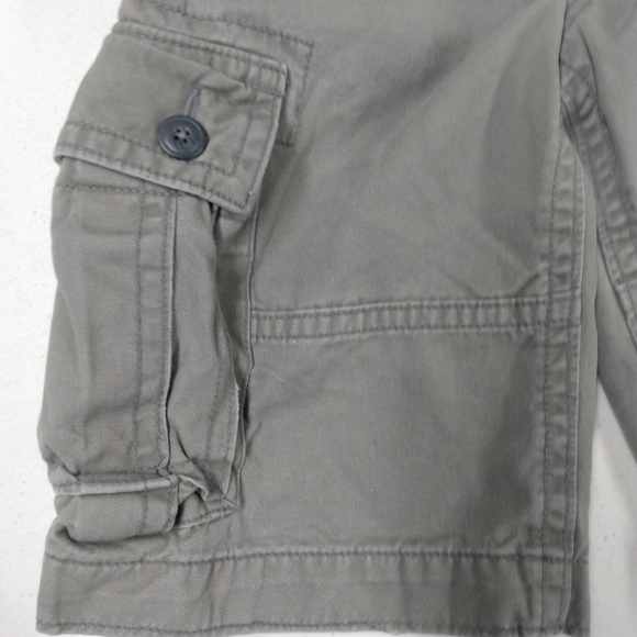 Old Navy Size 28 Gray Cargo Shorts - Picture 5 of 8